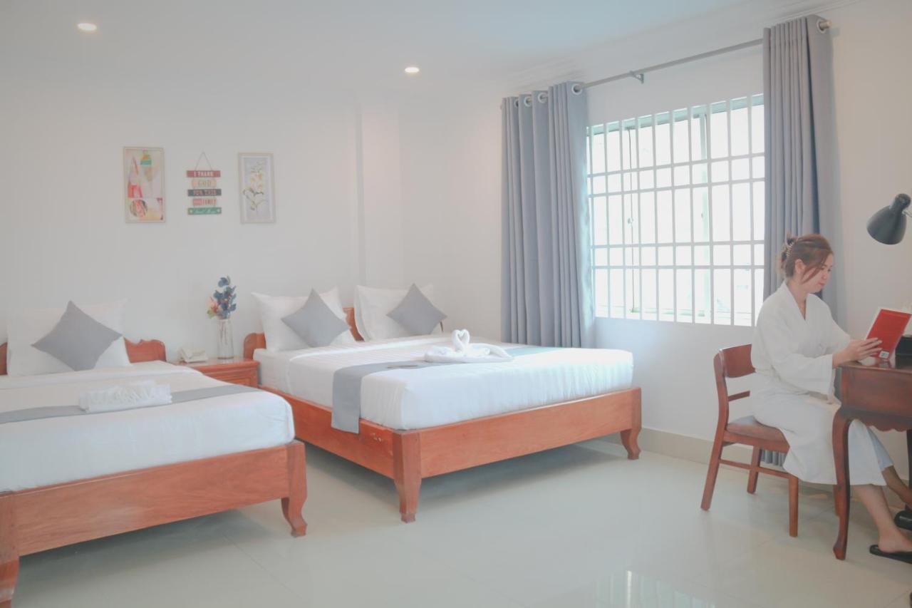 White Corner Hotel Phnom Penh Dış mekan fotoğraf