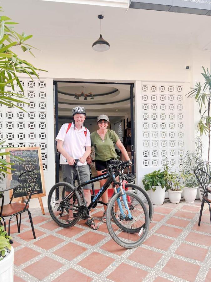 White Corner Hotel Phnom Penh Dış mekan fotoğraf