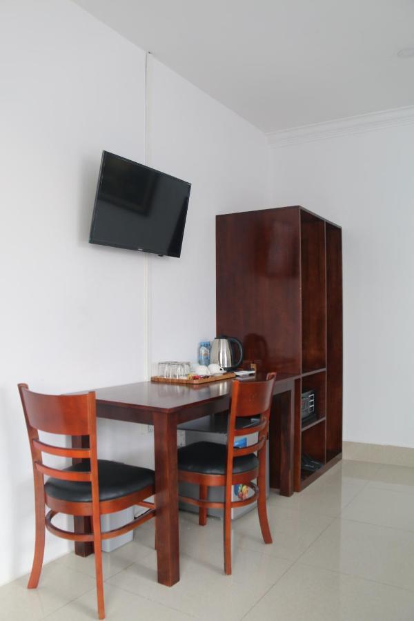 White Corner Hotel Phnom Penh Dış mekan fotoğraf