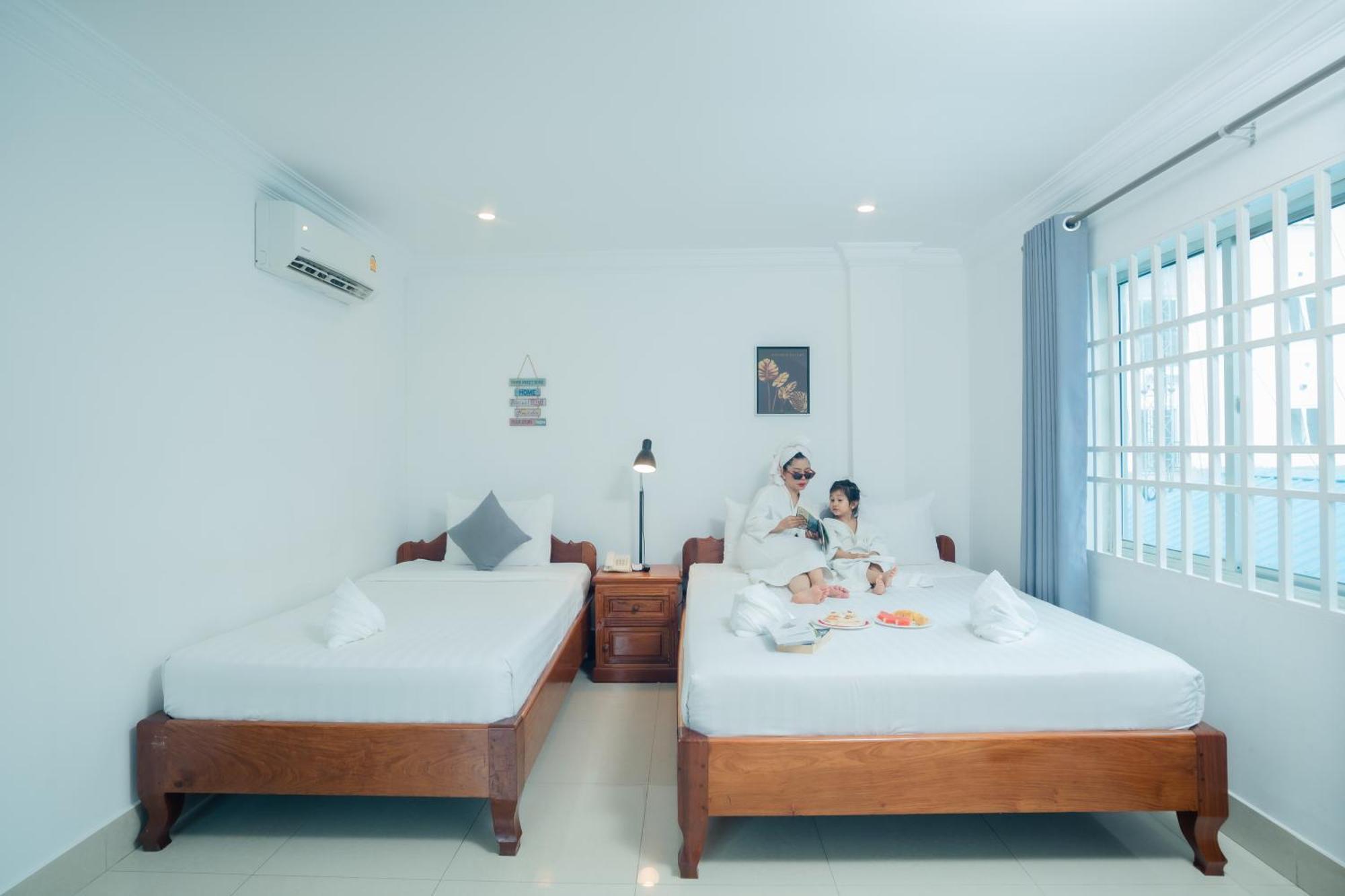 White Corner Hotel Phnom Penh Dış mekan fotoğraf