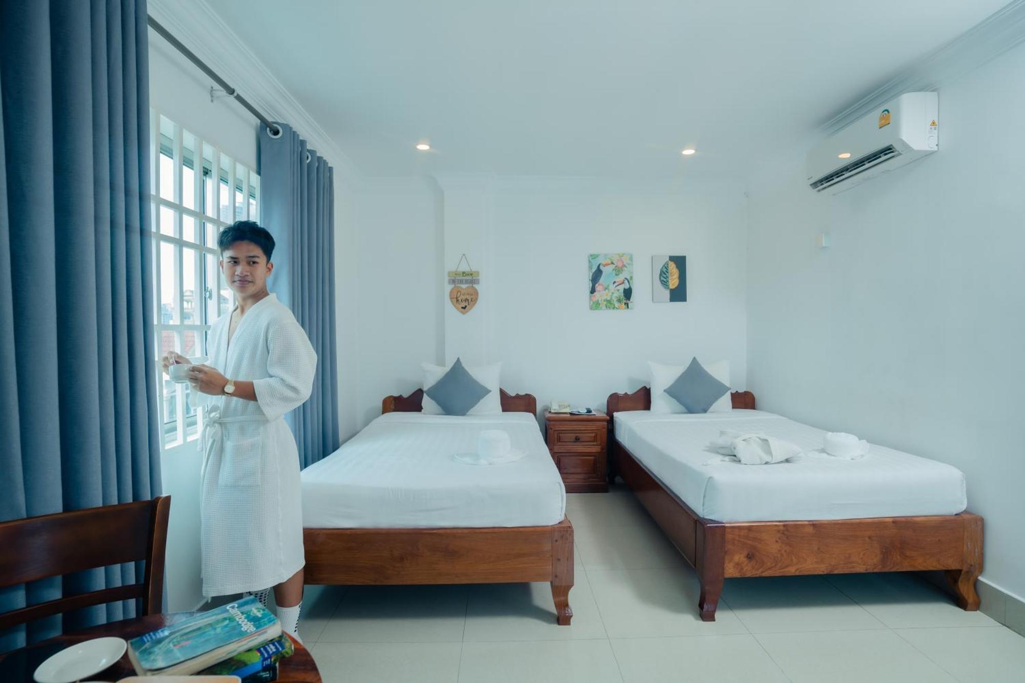 White Corner Hotel Phnom Penh Dış mekan fotoğraf